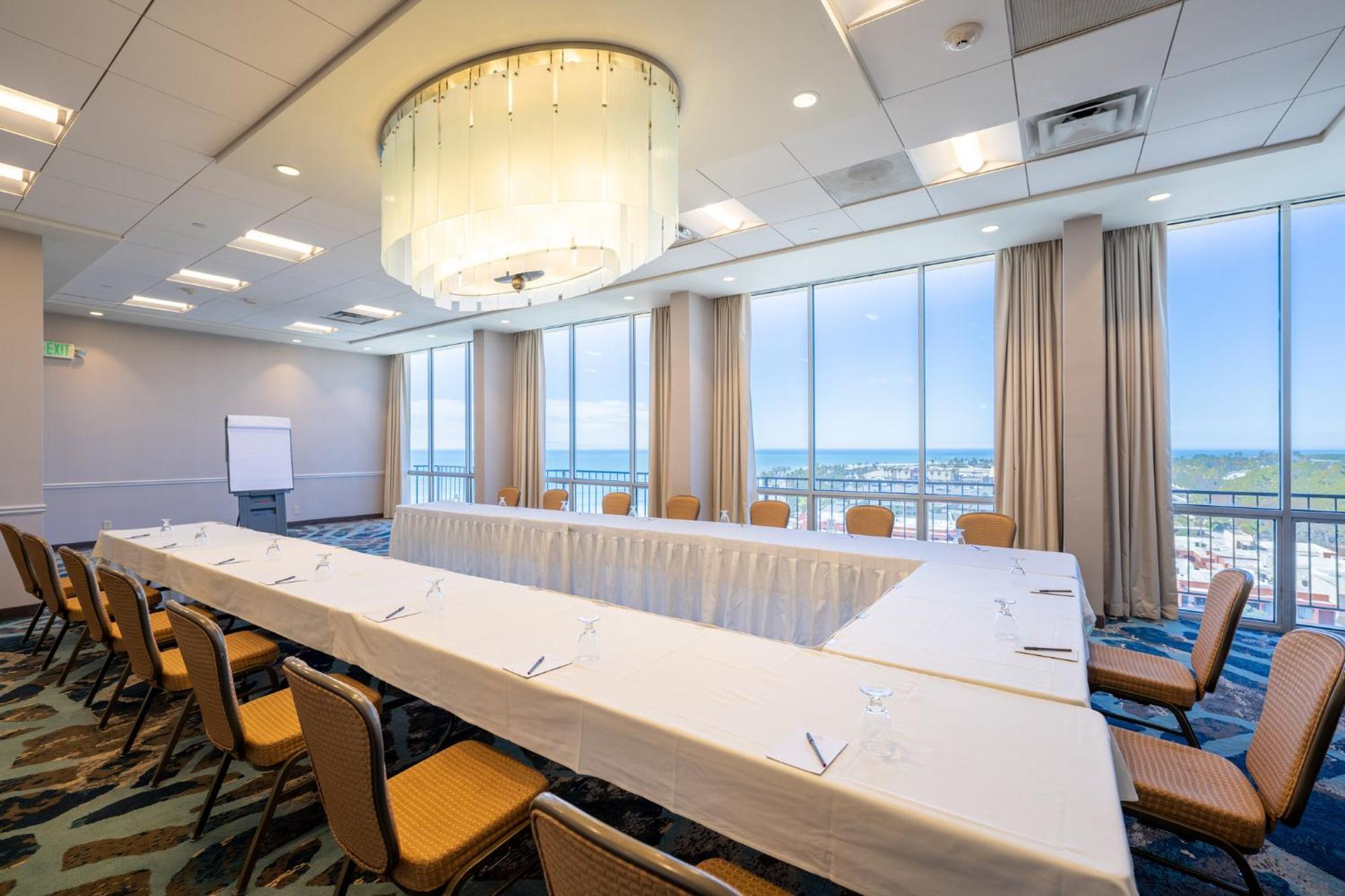 Crowne Plaza Ventura Beach By Ihg Luaran gambar
